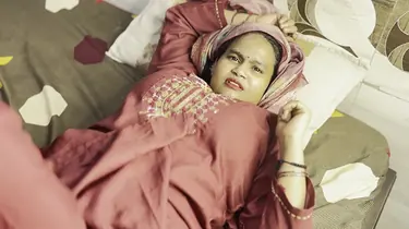Crazycouplindia's Exclusive Desi Bhabhi in Crimson Saree Rear end Fashion Firm Humping & Blowage in Hindi Video
